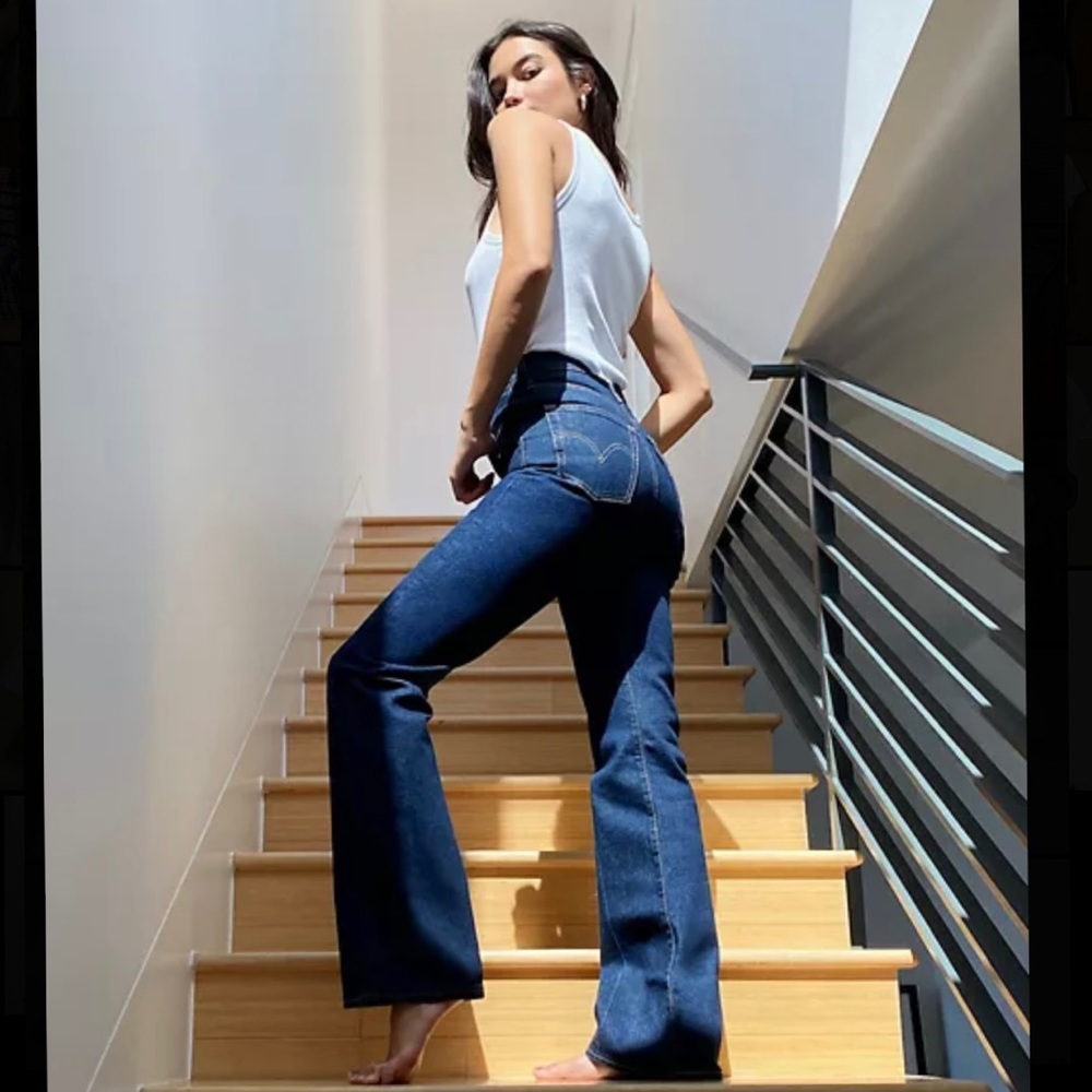 NWT Levi’s High Rise Dark Wash Ribcage Bootcut Jeans